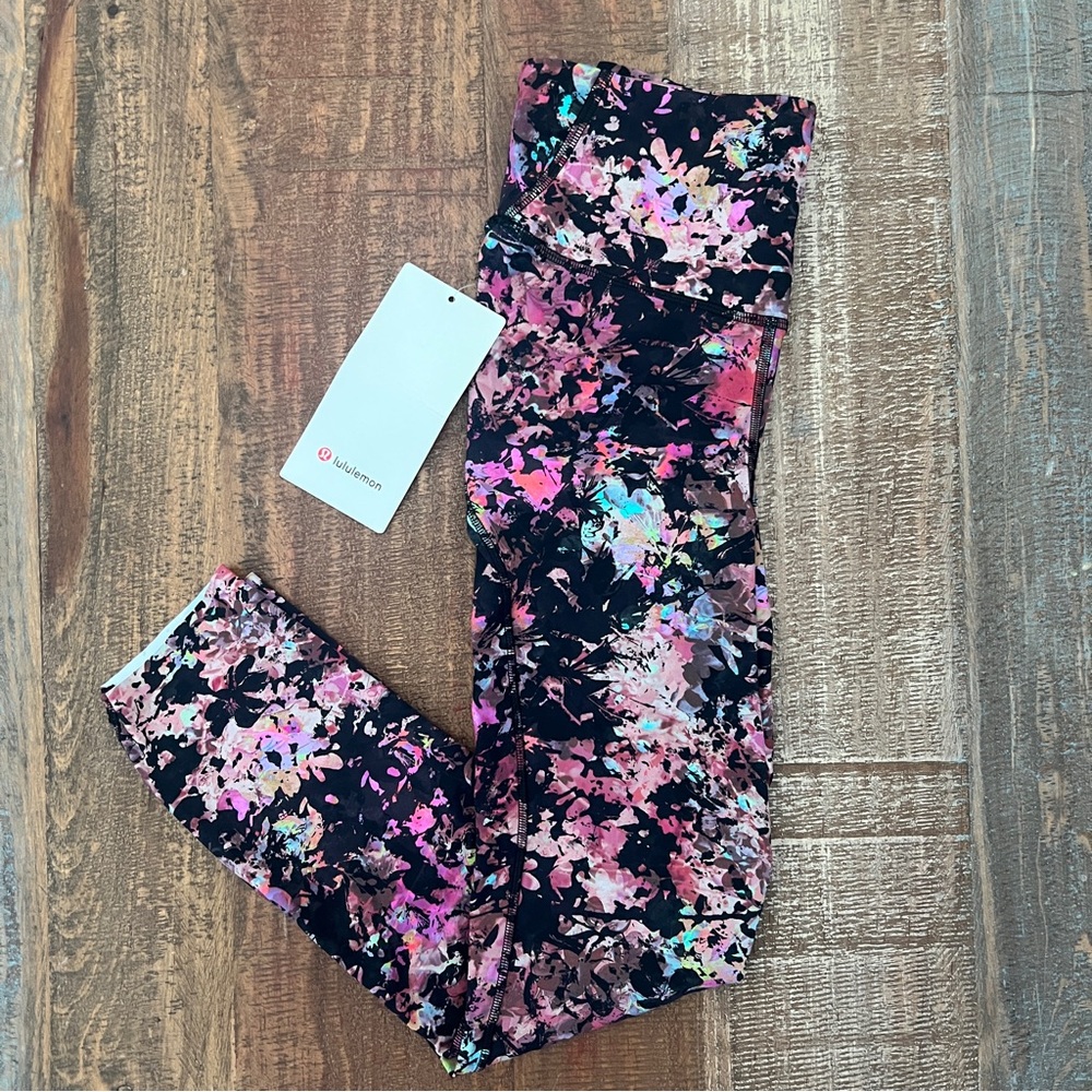 Lululemon Women’s Base Pace HR Crop 23”Floral Leggings - Black and Pink Size 4